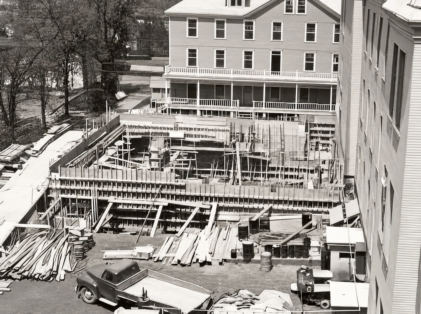 O segundo colégio em construção em 1917